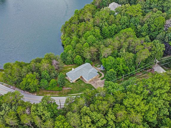 3rd image of 362 Westchester Dr