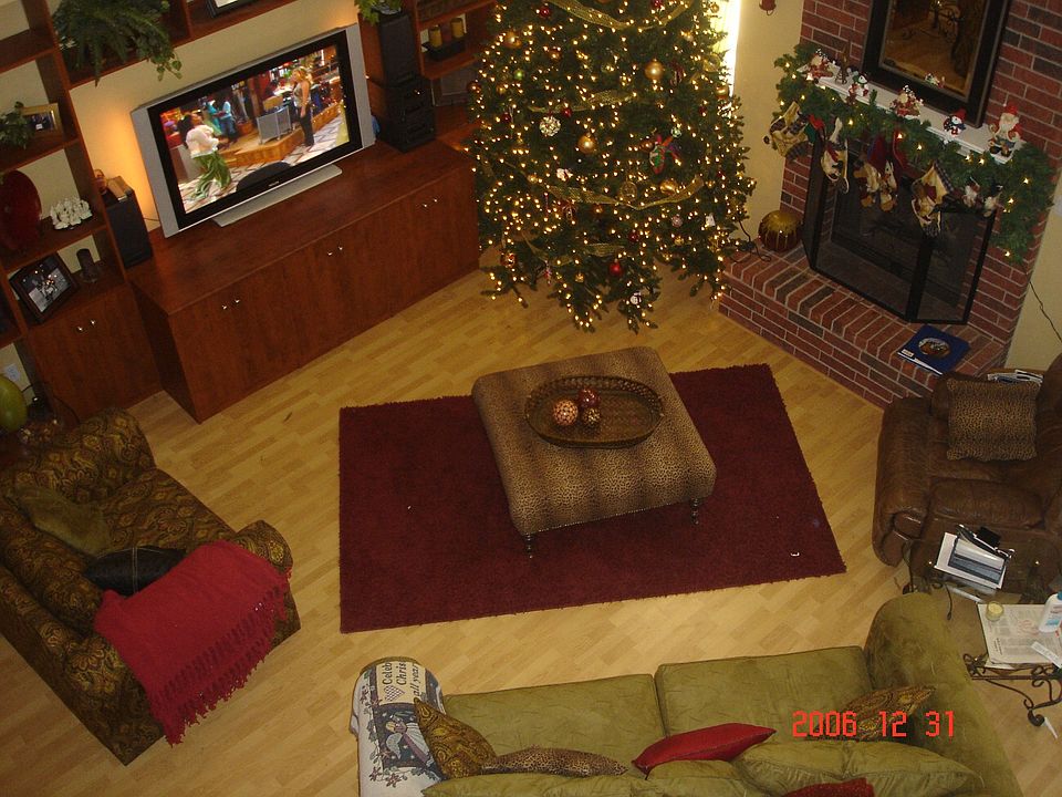 Spacious Living Rm W/FP