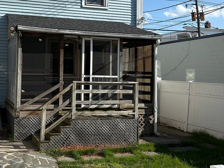 6 Charles St — Photo 13