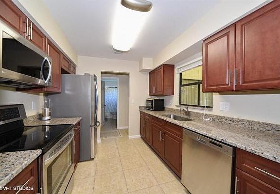 Home For Sale In Acreage