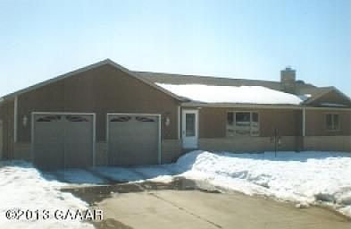 2nd image of 1002 Skyline Dr NE