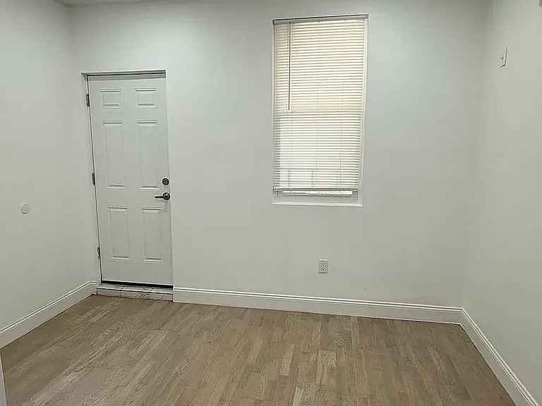 90 Aberdeen St #1 — Photo 10