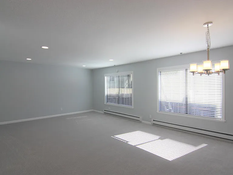 321 Chestnut St — Photo 6
