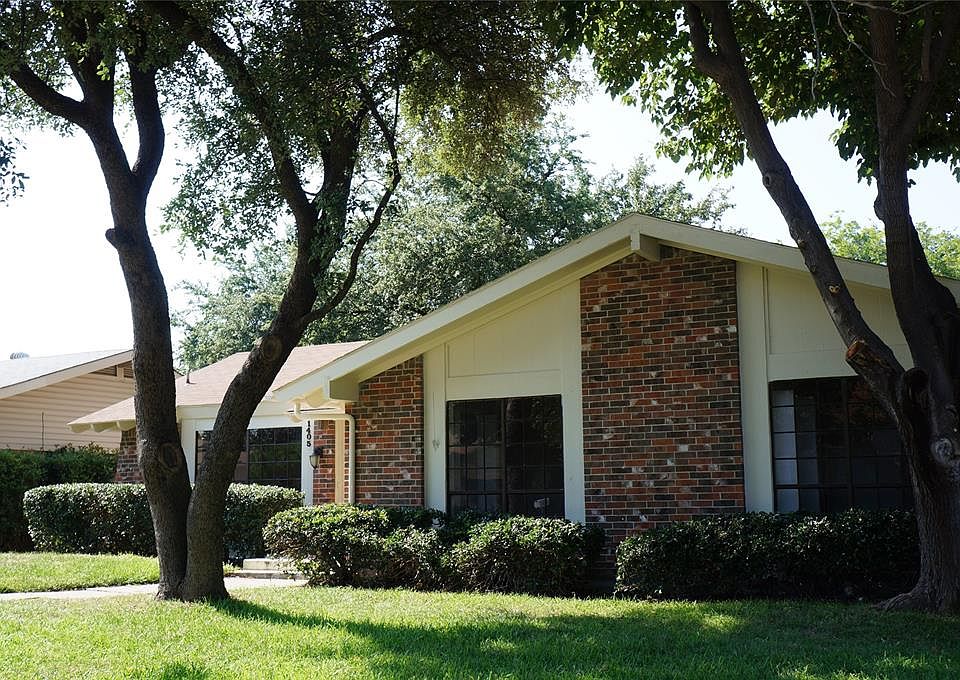 1st image of 1405 Glouchester Dr