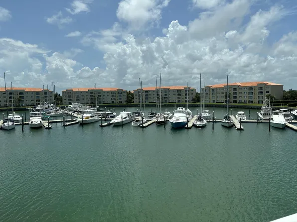 10 E Harbour Isle Dr Drive E #302, Fort Pierce, FL 34949