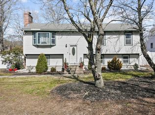 898 Read St, Attleboro, MA 02703