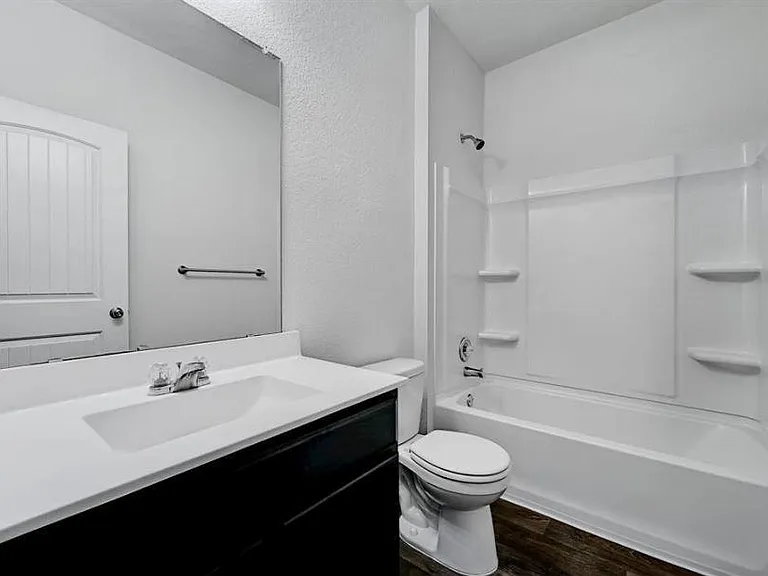 3705 Conyers Ln — Photo 19