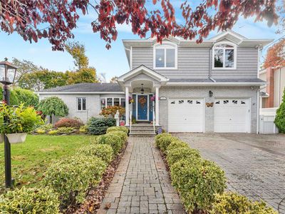 2686 Falcon Street, East Meadow, NY, 11554