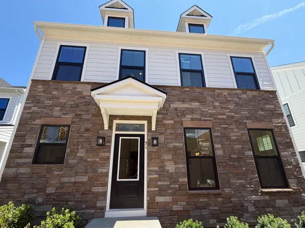 51 Willow Ln, Parsippany, NJ 07054