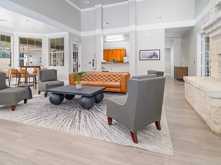 Residences at Salado — Photo 8