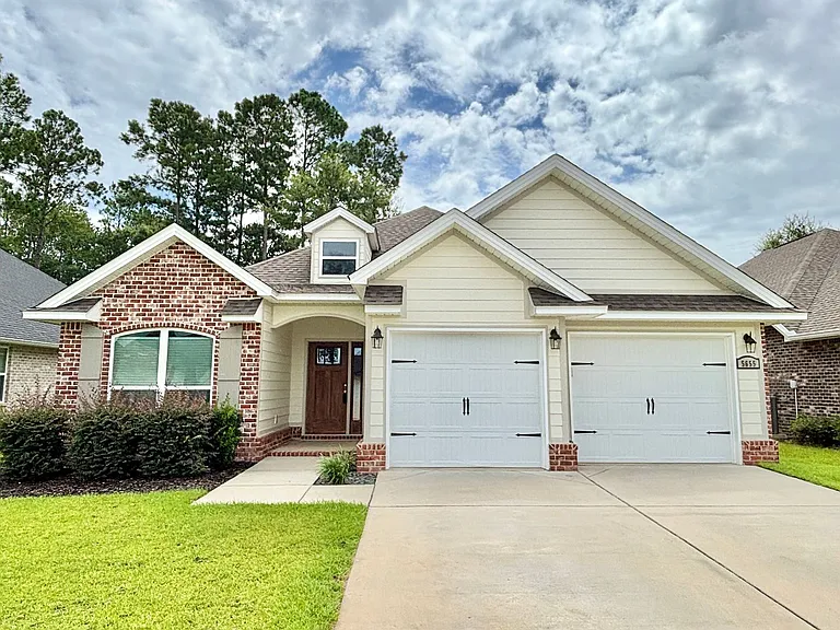 5655 Dunridge Dr — Photo 1