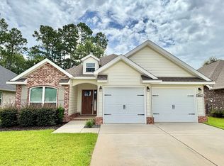 5655 Dunridge Dr, Pace, FL 32571