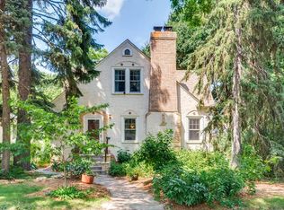 1231 Charles Ave, Saint Paul, MN 55104