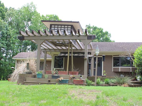 2nd image of 3970 Dodson Ln