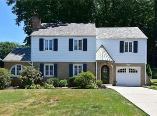 4245 Colonial Park Dr, Pittsburgh, PA 15227