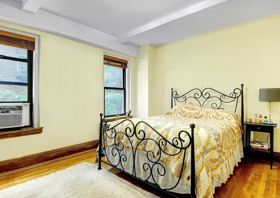1st image of 49 W 72nd St APT 3B