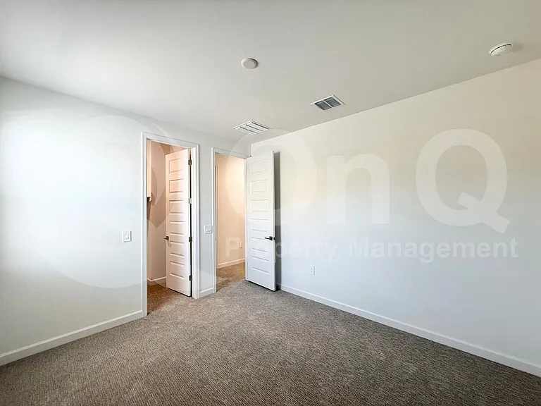 10042 S 23rd Ln — Photo 24