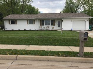 1613 W Grant St, Macomb, IL 61455