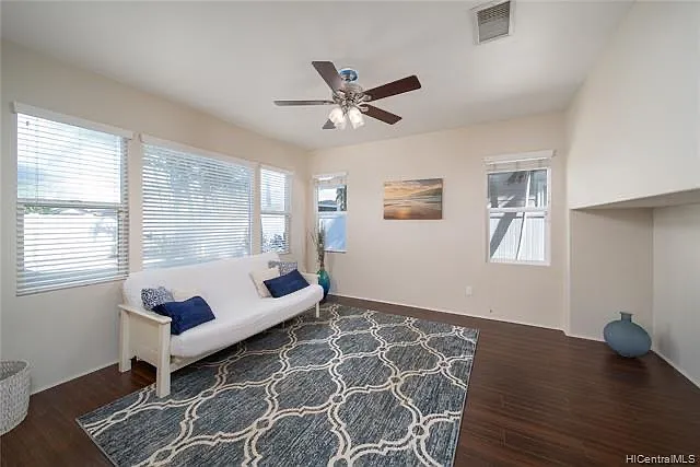 2nd livingroom