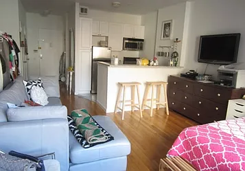 Rented by City Connections Realty