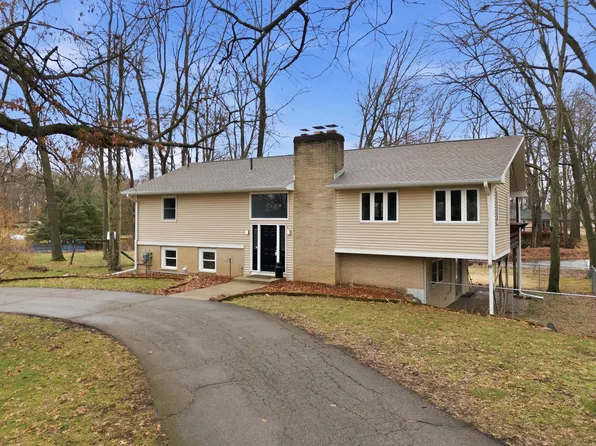8198 S 24th St, Kalamazoo, MI 49048