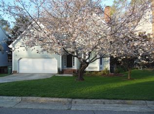 116 Huntsmoor Ln, Cary, NC 27513