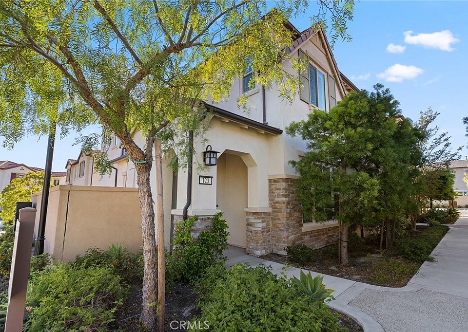 1st image of 123 Primrose Dr