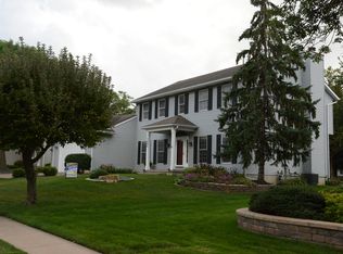 1492 Antler Ct, Bettendorf, IA 52722