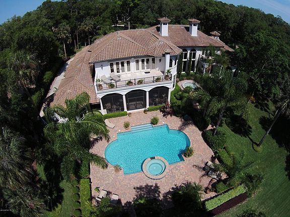 5th image of 24721 Harbour View Dr