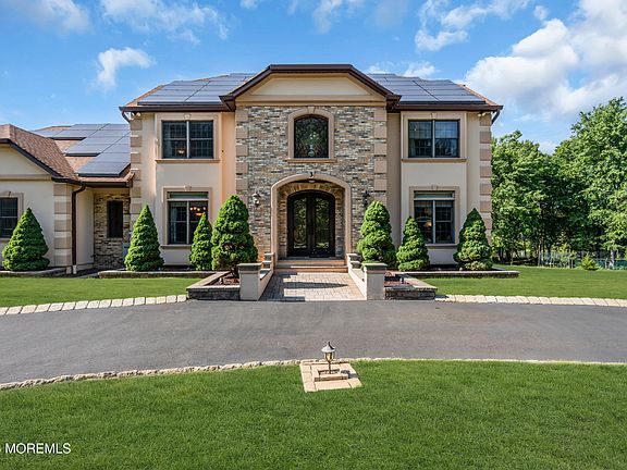3rd image of 3 Chestnut Hill Drive