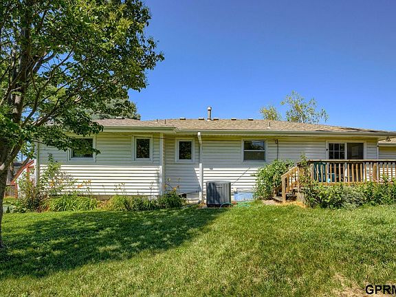 4th image of 1221 Robin Dr