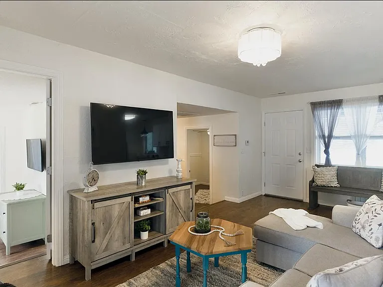 20577 Sunset Ln — Photo 6