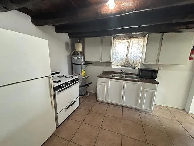 530 Gabaldon Rd #B — Photo 5