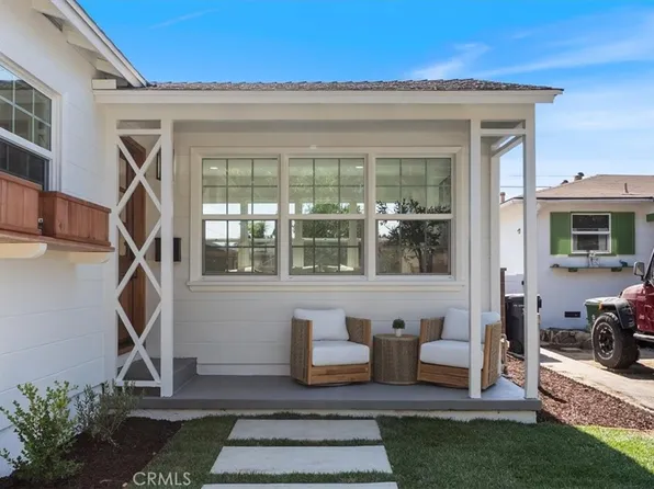 13201 Glasgow Pl, Hawthorne, CA 90250