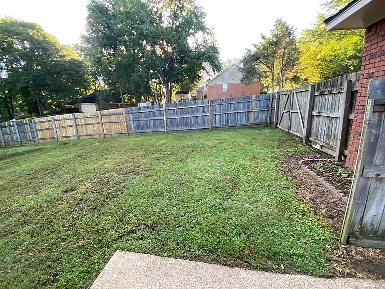 420 Fern Rd — Photo 17