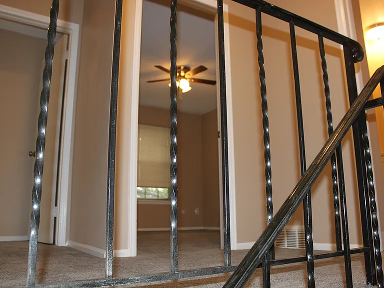 11 Amesbury St #11 — Photo 17