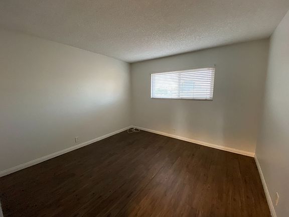 5th image of 338 Montgomery St APT 5