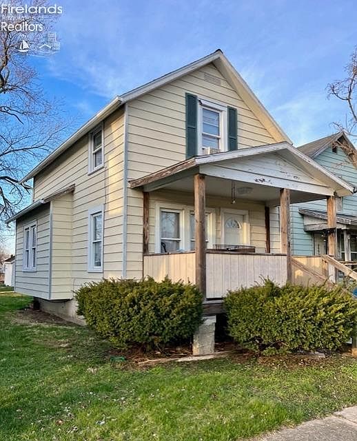1st image of 1032 Roosevelt St