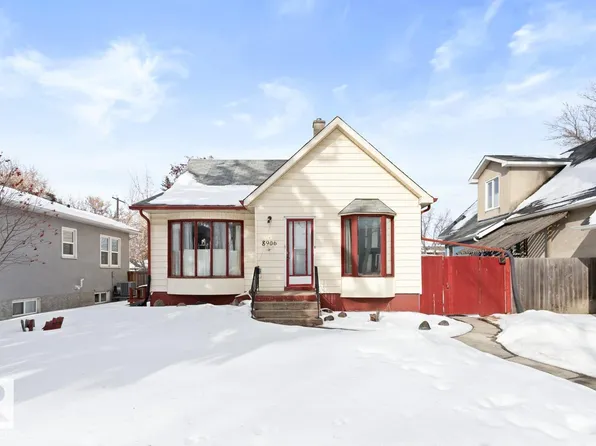 8906 94th Ave NW, Edmonton, AB T6C 1W7