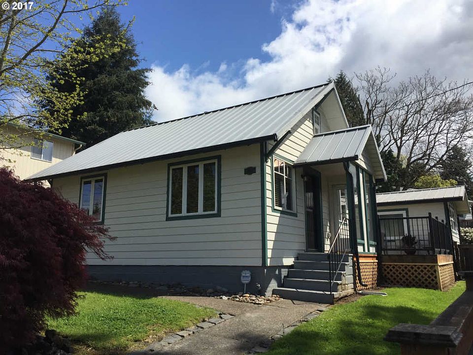 1st image of 1307 Grand Pl
