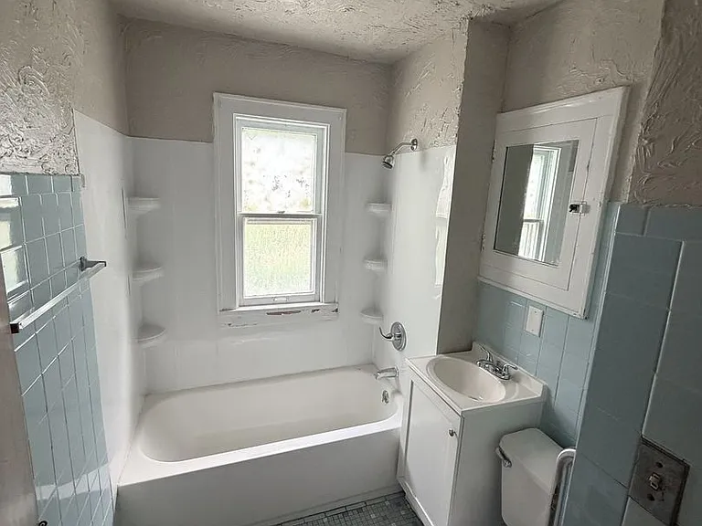 1336 S 25th Ave — Photo 19