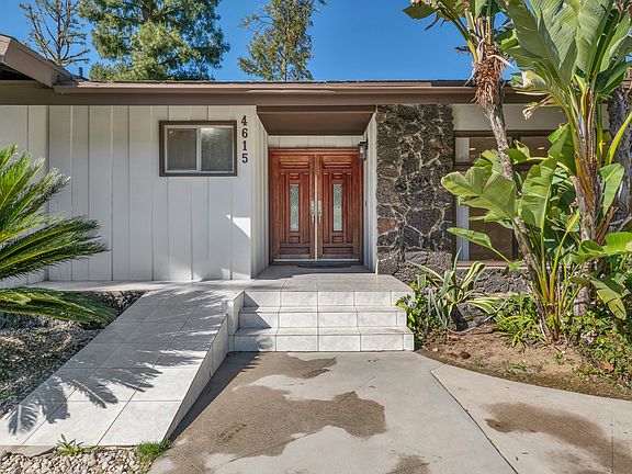 3rd image of 4615 Arriba Dr