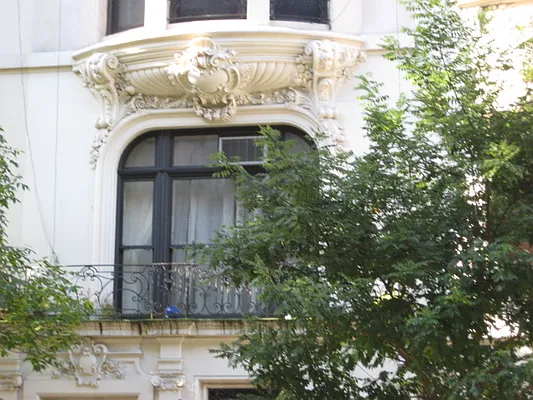 Rented by Magnone Real Estate | media 32