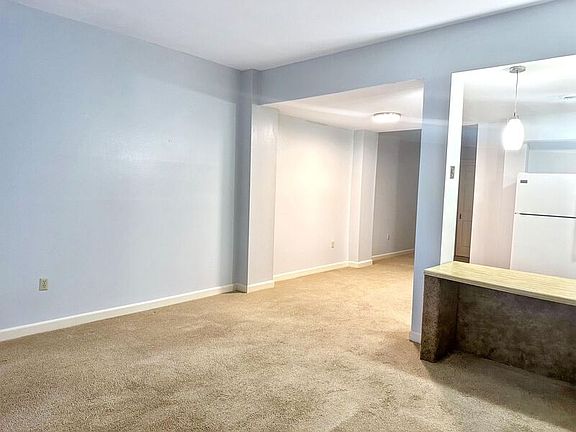 4th image of 308 Patriot Ln Unit K