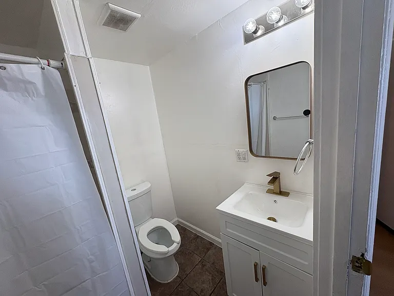 634 15th Street — Photo 14