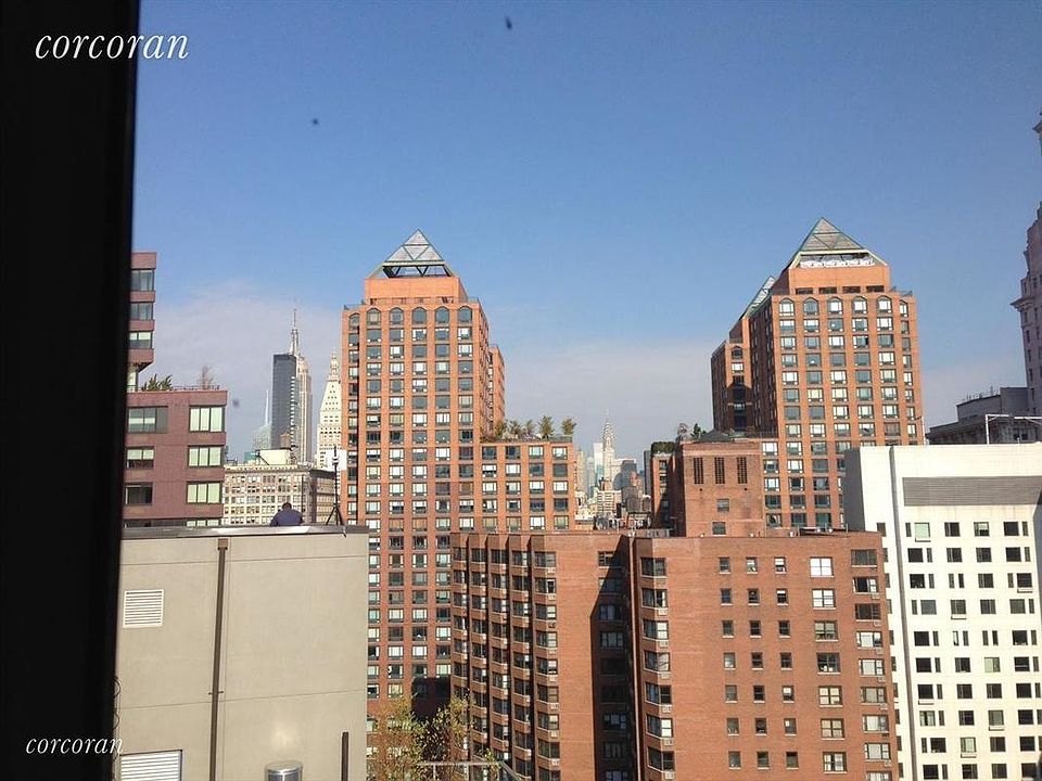 1st image of 120 4th Ave #19A