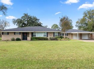 320 Rio Hondo St, Sulphur, LA 70663
