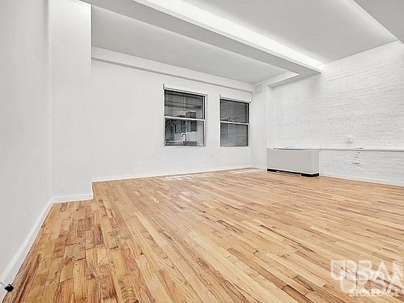 3rd image of 123 Bank St APT 190