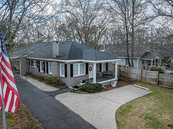 4th image of 151 Baugh Street