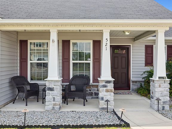 5th image of 521 Blackhawk Lane